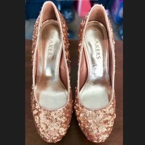 Gold Sequin Stiletto Pumps